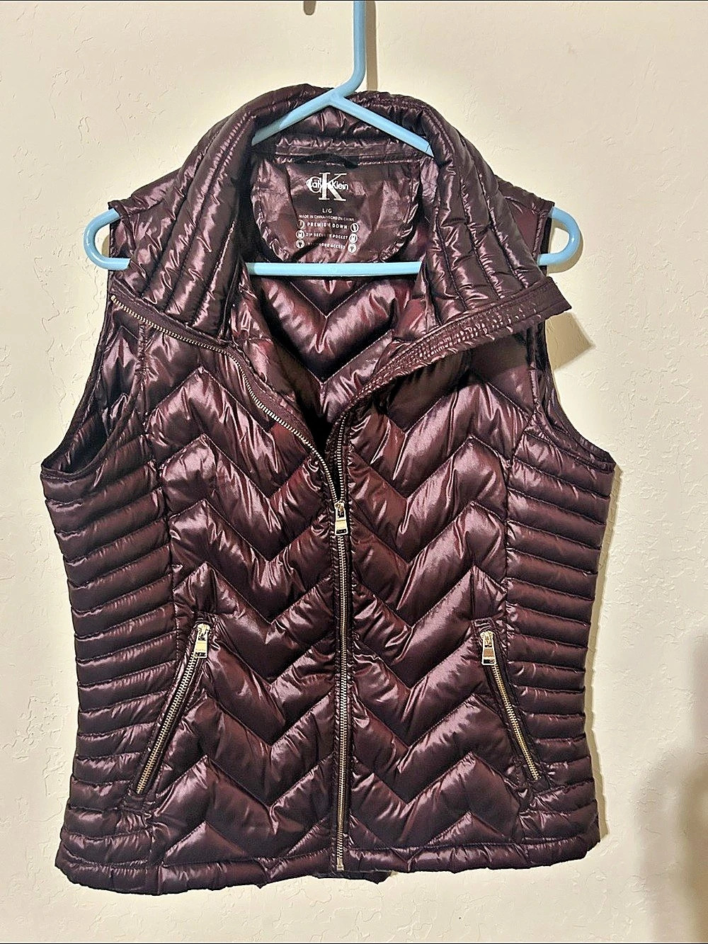 Calvin Klein Premium Down Chevron Quilted Puffer Vest Size Large